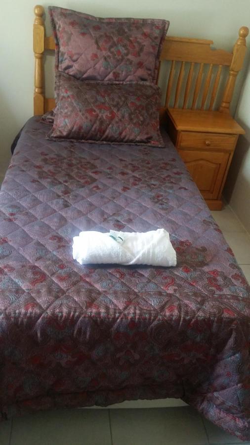 Chariots Guest House Полокване Екстериор снимка